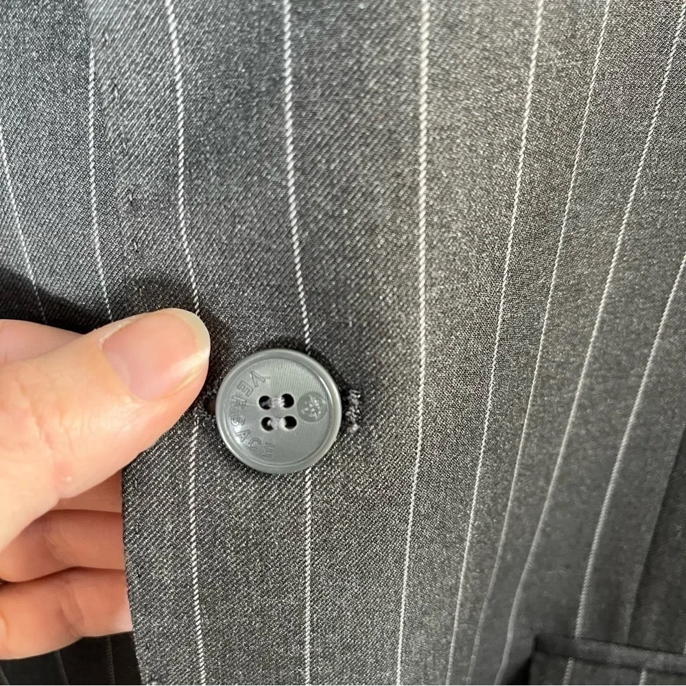 GIANNI VERSACE Vintage 90s Charcoal‎ Pinstripe Spot Coat Blazer